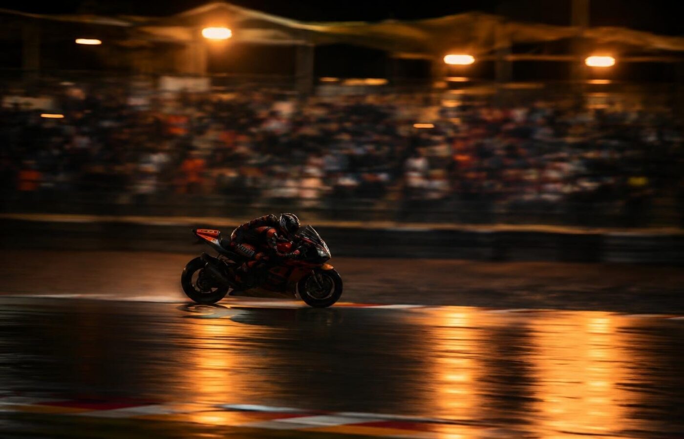 Vittoria di Márquez nella sprint, Ogura e Di Giannantonio sul podio