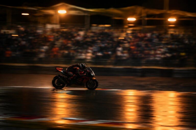 Vittoria di Márquez nella sprint, Ogura e Di Giannantonio sul podio