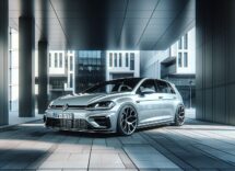 Nuovo design e prestazioni migliorate per la Golf R 2025