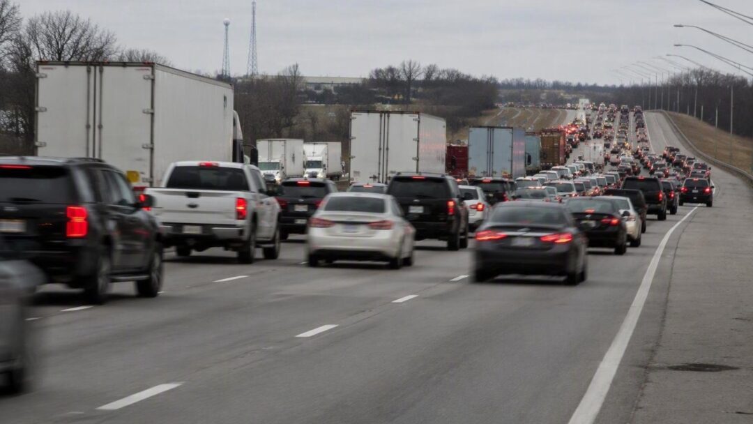 Highway closures and accidents cause significant delays in Kansas City, Edisto Island, and City of Industry