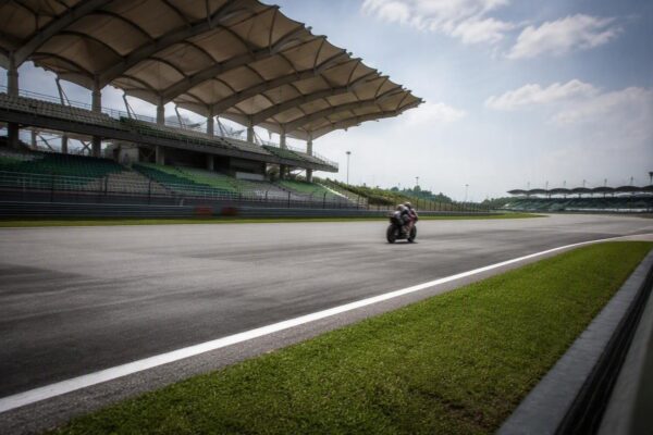 Mahdi Salem and Jake Paige's Sepang Circuit Results in the 2026 Moto4 Asia Cup