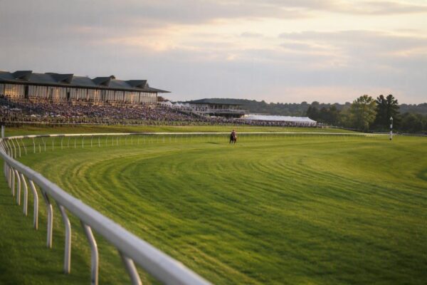 Analyzing Kentucky Downs' Final Day: Running Styles and Post Position Trends