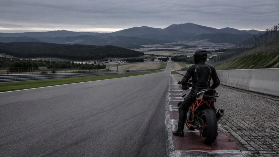 Red Bull Ring delivers KTM advantage as Acosta claims maiden victory