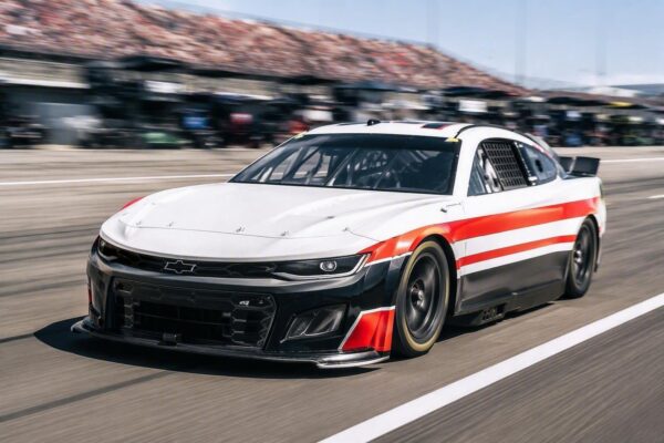 Ryan Blaney and Austin Cindric Face Crew Changes for Championship Push