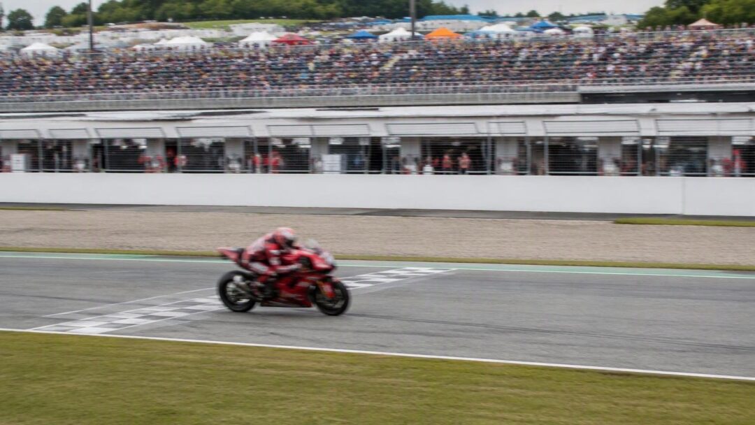 Brazilian rookie Moreira earns second place in Japanese MotoGP sprint