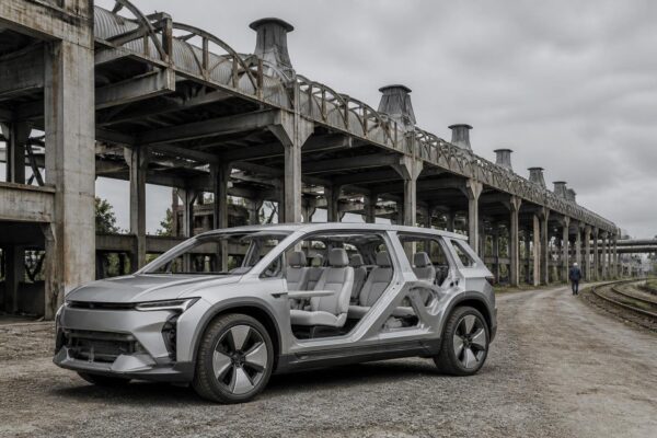 E-Space Concept showcases Renault’s electric take on classic monovolume