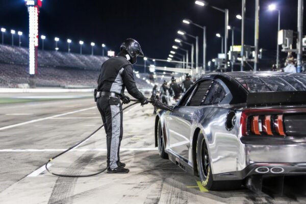 Las Vegas O'Reilly race sees Jones DQ and Day take victory
