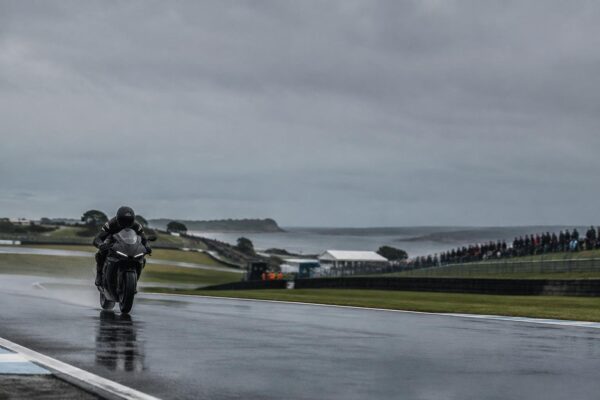Marquez wins title, Martin injured in dramatic Phillip Island sprint