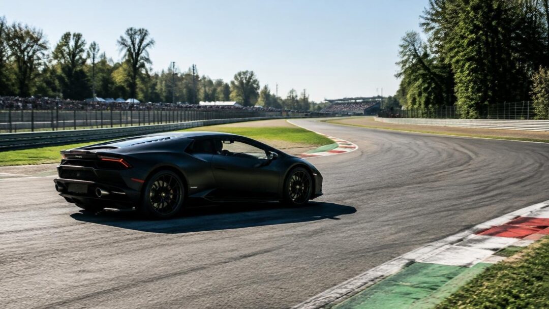 Monza World Finals: Lewandowski secures AM win despite penalties