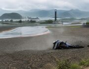 Rins’ middle finger incident at Mandalika fuels controversy