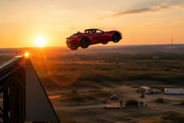 Tesla Roadster demo shows flight and 0.81-second acceleration
