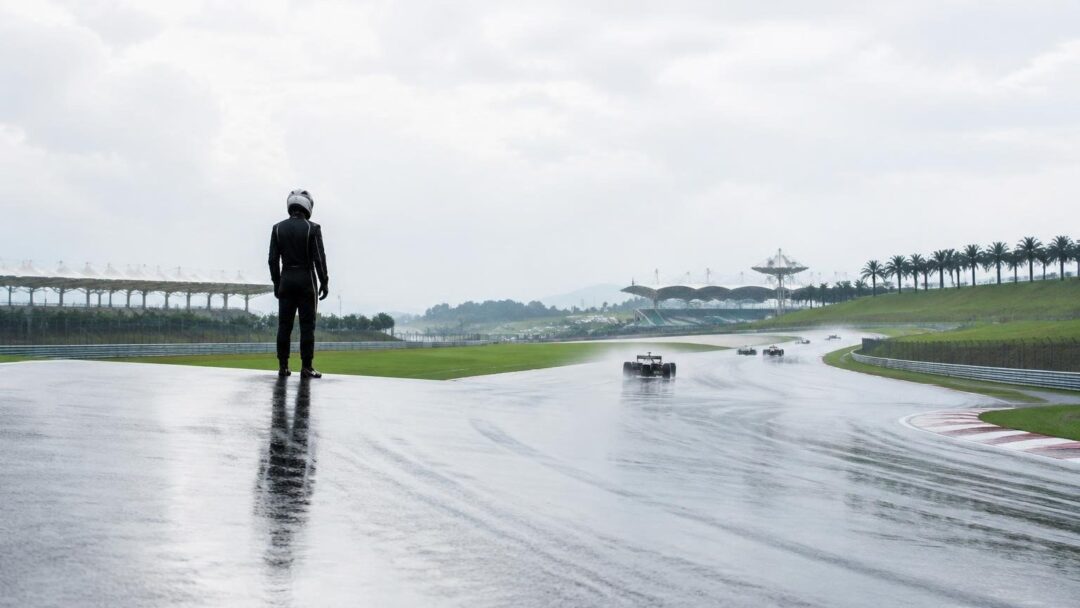 Veteran champion slams rain-cautious approach of new F1 drivers