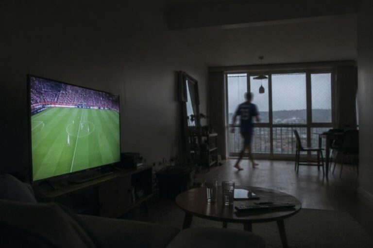Calcio in tv oggi: programmazione completa per seguire le partite in diretta