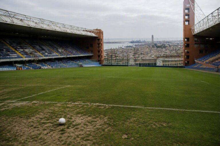 Genoa, il terreno di gioco del Ferraris non è pronto: le critiche di De Rossi