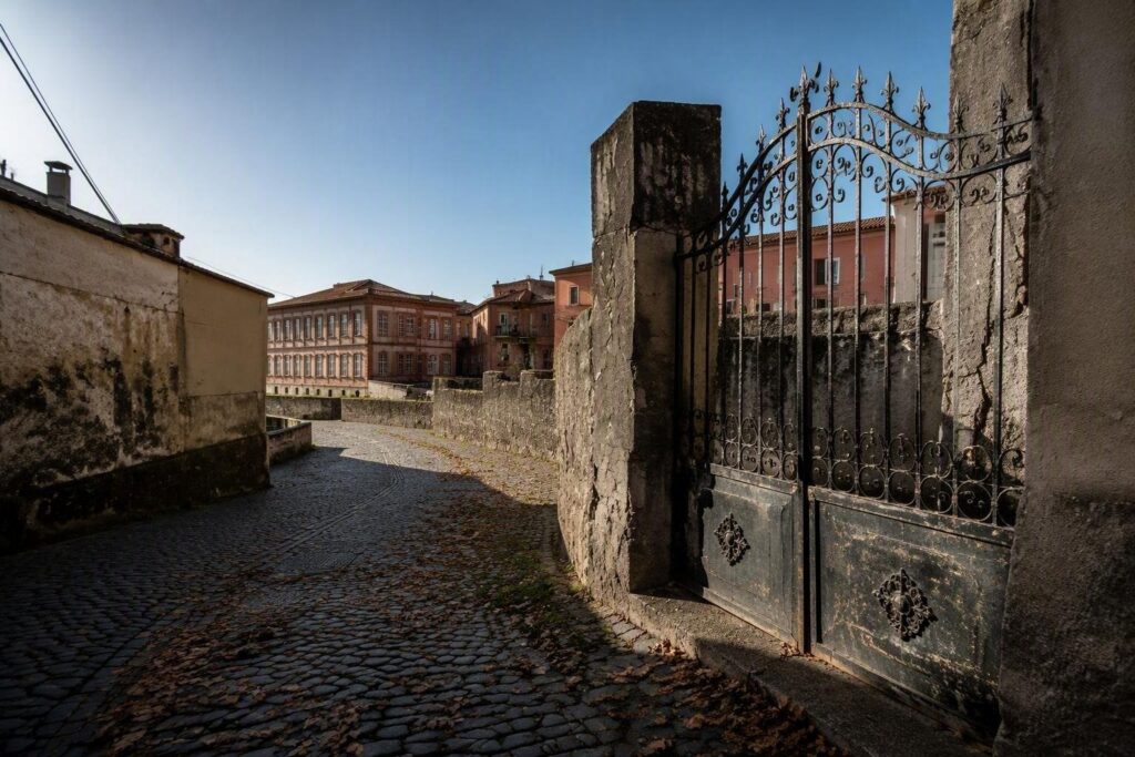 Criticità sismiche chiudono la scuola Gino Auriemma a Somma Vesuviana