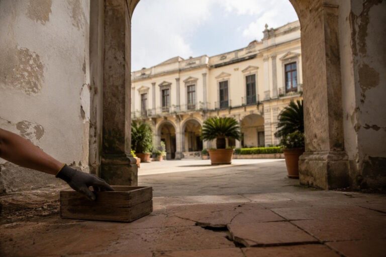 Salvare Villa Pignatelli: la campagna dei Luoghi del Cuore Fai
