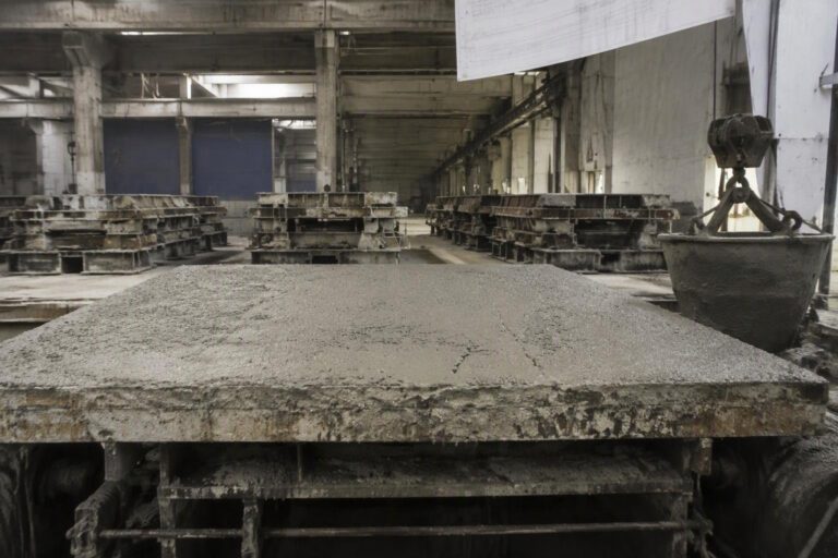 Scandalo nei lavori AV Napoli-Bari: tangenti, sfruttamento e calcestruzzo difettoso