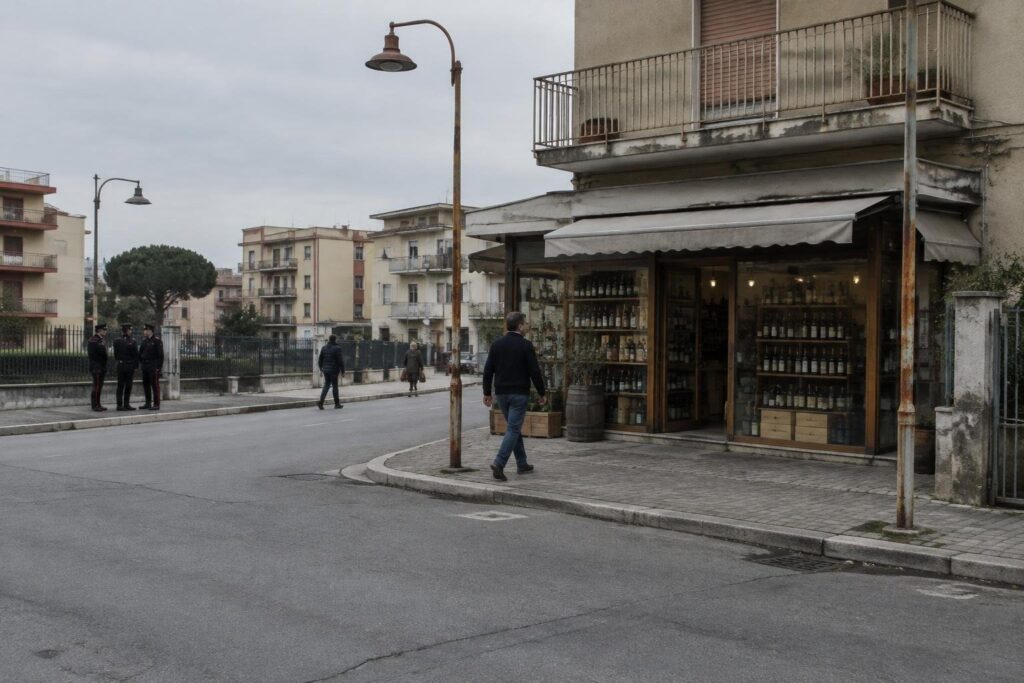 Fuga dagli arresti domiciliari per una bottiglia di vino a Casoria