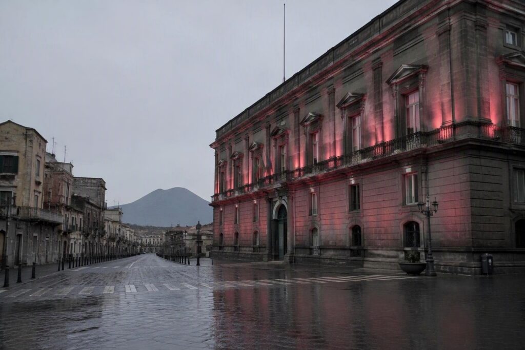 Illuminazioni e ingressi gratuiti a ottobre: Ercolano sostiene cause sociali