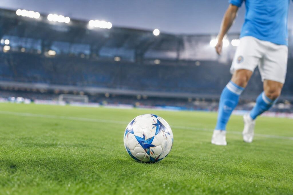 Napoli domina al Maradona: 3-0 al Frosinone con De Bruyne e Lang