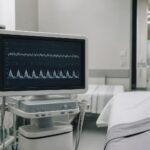 Parto eccezionale in Campania: neonata da madre 59enne e padre 70enne