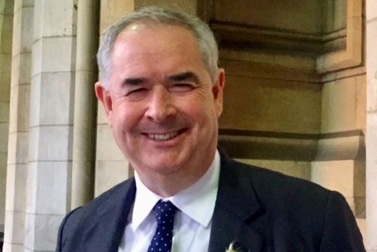 Geoffrey Cox vs PM