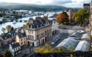 Viaggiatori condividono esperienze a Inverness
