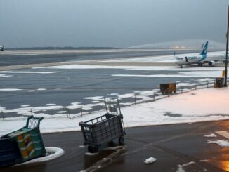 storm hernando forces hundreds of uk us flights to be cancelled 1771846248