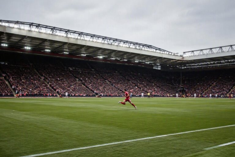 Liverpool agrees £100m+ deal for PSG winger Bradley Barcola