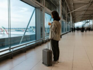 Low-impact travel tips: Minimalist packing and sustainable tourism