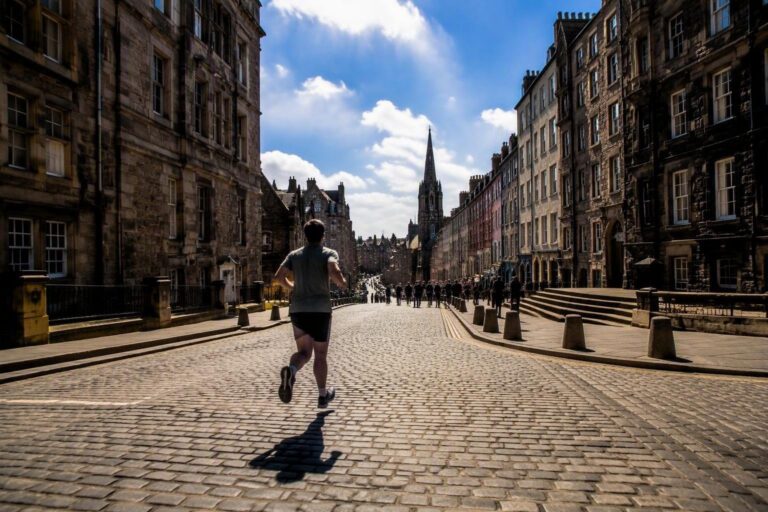 Edinburgh Property Market: First-Time Buyers Prioritize Location Over Cost