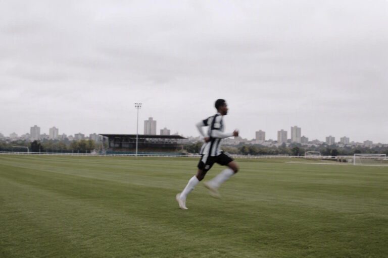 Newcastle United Signs Matias Fernandez-Pardo for £51.4 Million