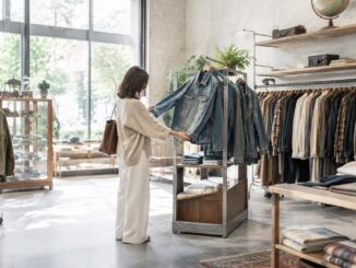 Spotting real deals in vintage shopping