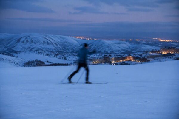Late-season snow blankets Southern Hemisphere ski destinations