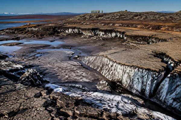 Permafrost thaw in Alaska: how disappearing lakes signal environmental change