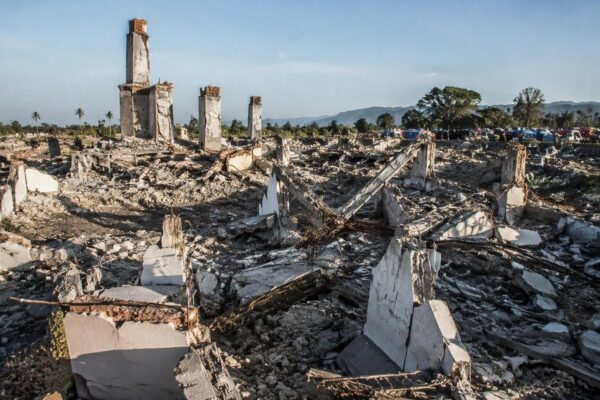 Powerful earthquake in Indonesia leaves 47 dead and widespread destruction