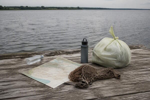 Scientists and volunteers tackle plastic pollution in Quebec's waterways