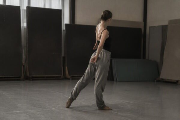 Train like a pro with breath work, choreography, and vocal warmups