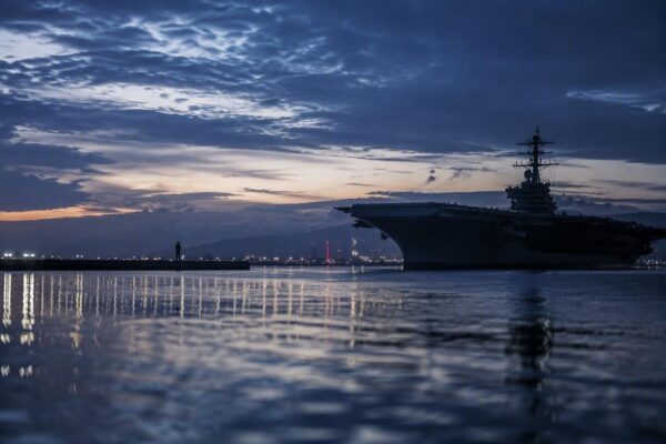 USS George Washington to Replace USS Abraham Lincoln in Middle East Deployment