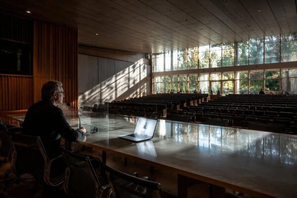 Join Georgetown Law's online admissions briefing on Oct 19