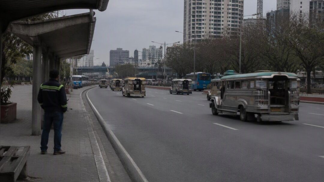 Public transport workers protest rising oil costs with 3-day halt