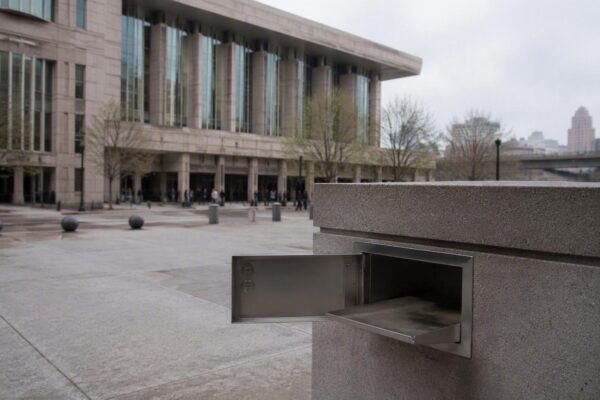 Voters weigh ICE accountability in Hennepin County attorney showdown