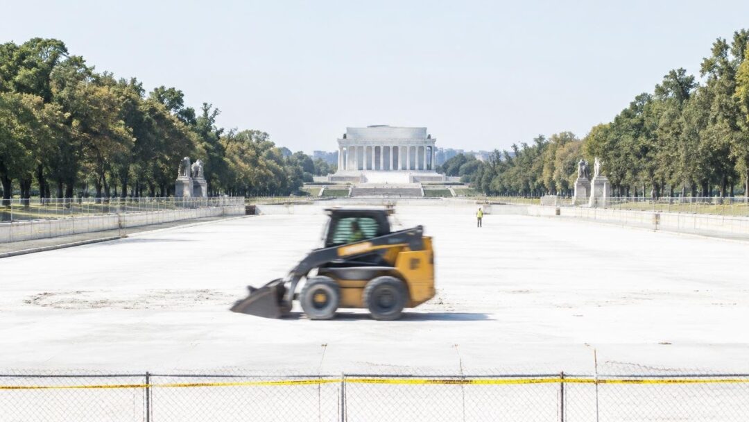 How a rushed renovation left the Lincoln Memorial pool in ruins
