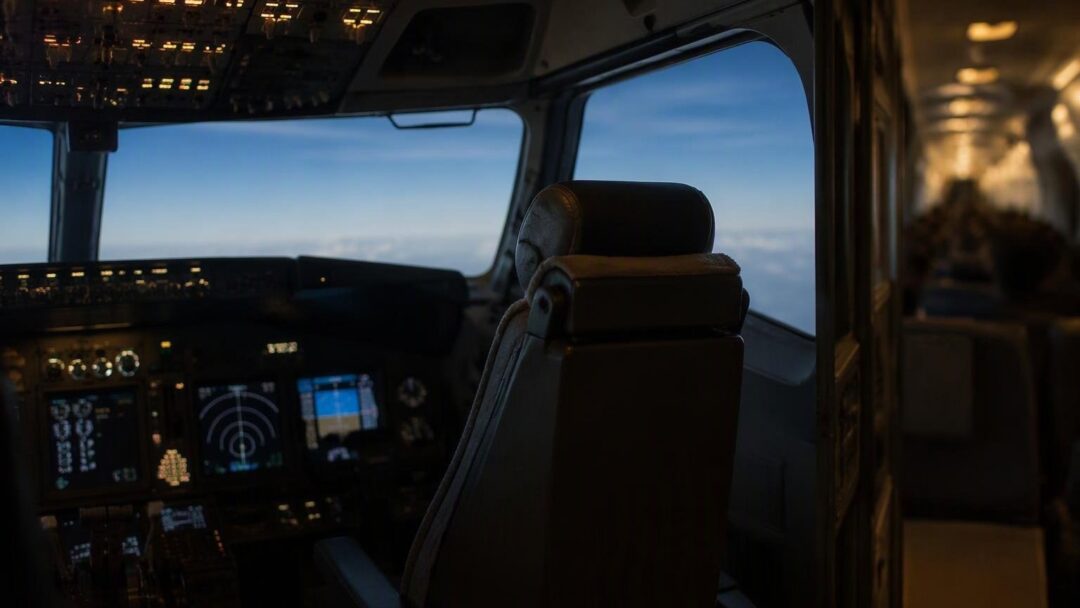 Omani co-pilot’s axe assault triggers multinational investigations
