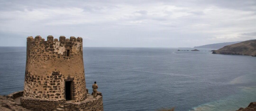 Yemen troops seize key Bab al-Mandeb posts while Saudi-Pakistan-Turkey talks unfold