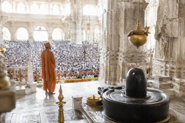 Estampida no templo Ashok Dham em Bihar deixa sete mortos e doze feridos