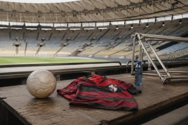 Flamengo enfrenta o Vitória no Maracanã: escalação, desfalques e expectativas