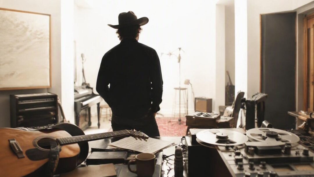Thrasher: Brandon Flowers explora o country em seu novo álbum solo