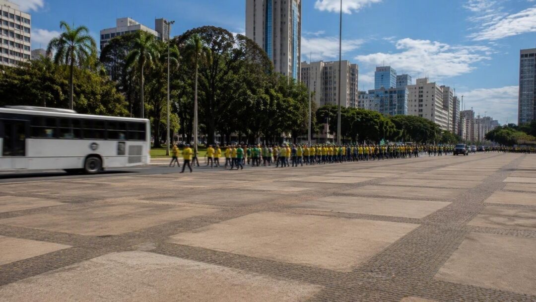 Caiado mantém candidatura e destaca segurança antes do 1º turno