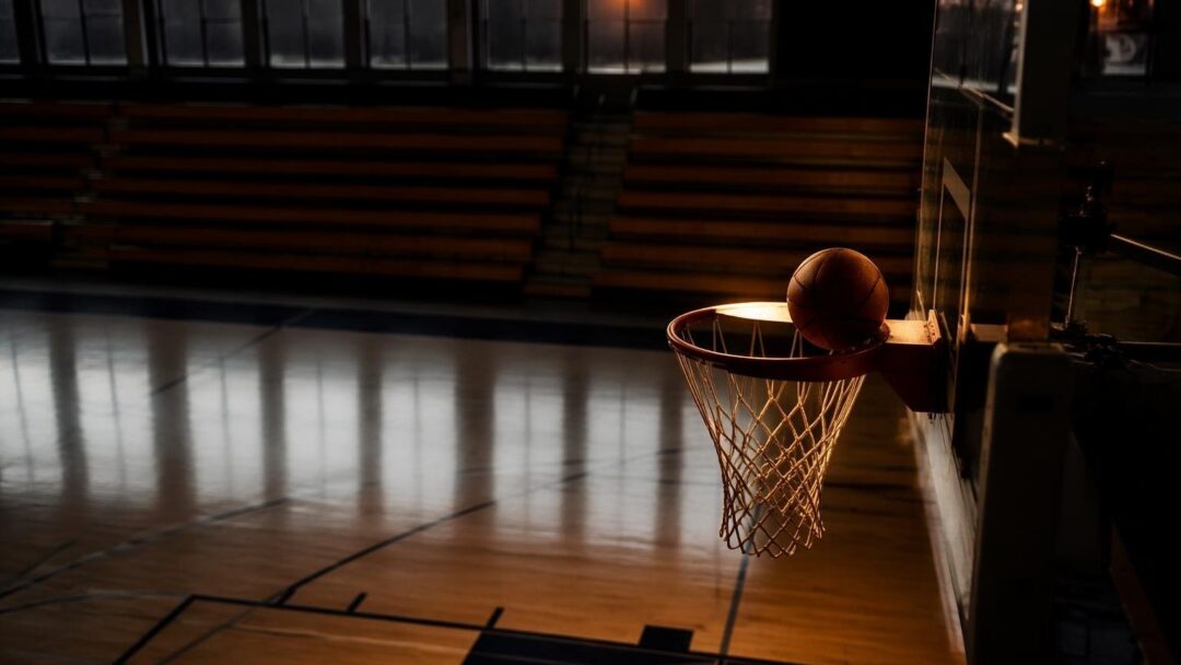 WNBA's Golden State Valkyries Aim for Home-Court Advantage in Playoffs